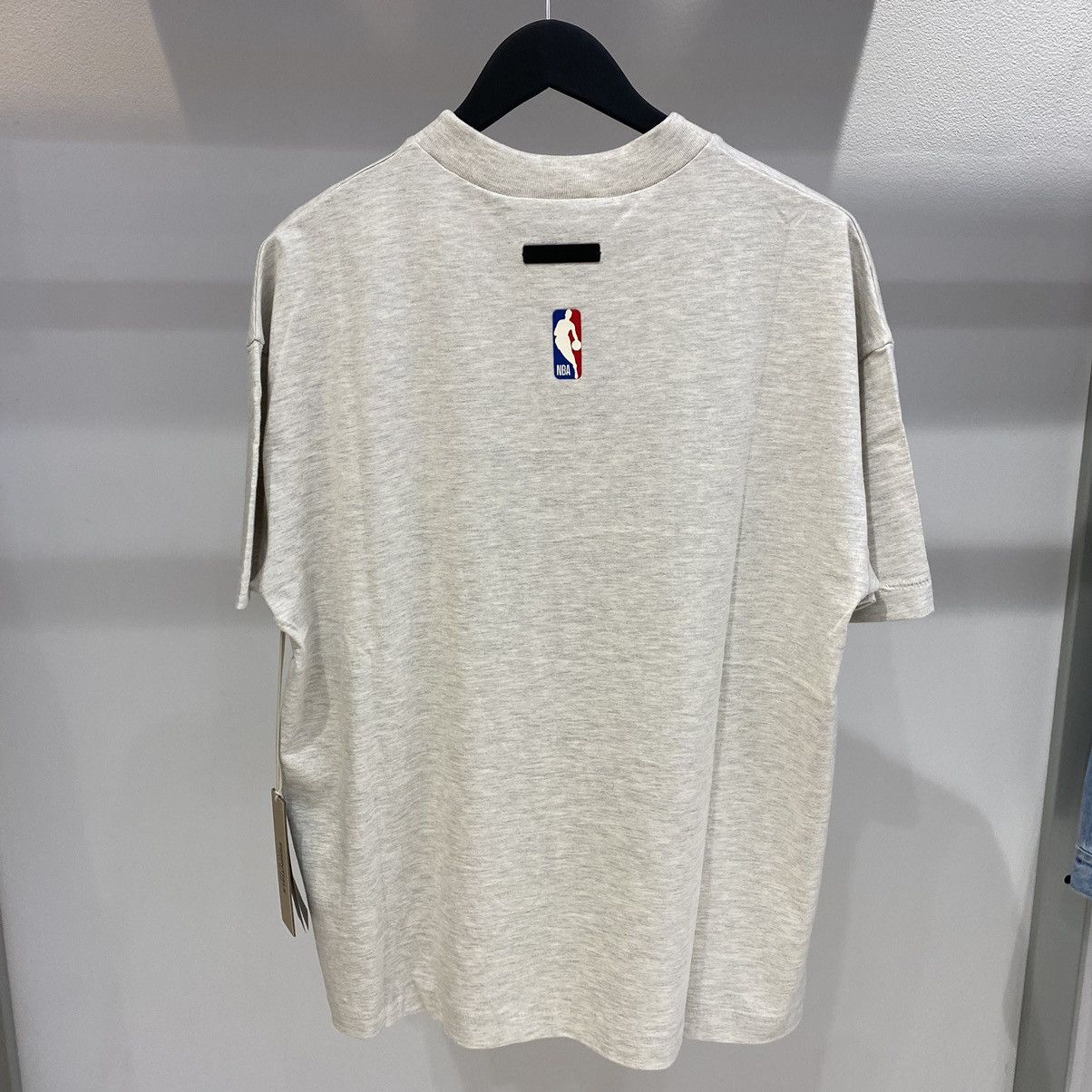 Essentials × NBA Fear of God Essentials x NBA Heat Tee Light Heather Grey Size US S / EU 44-46 / 1 - 3 Thumbnail
