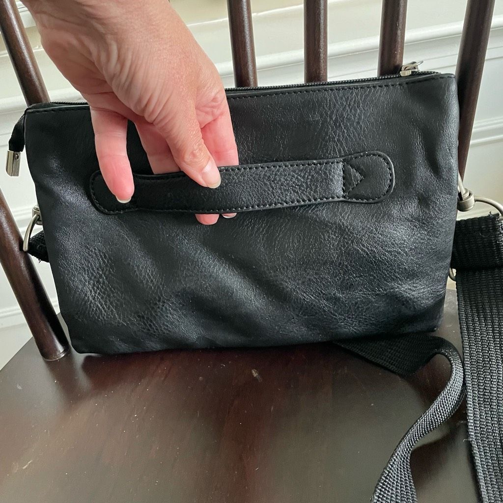 Other Boutique Brand Vegan Leather Black Tan Woven Crossbody Clutch Purse Bag Size ONE SIZE - 4 Thumbnail