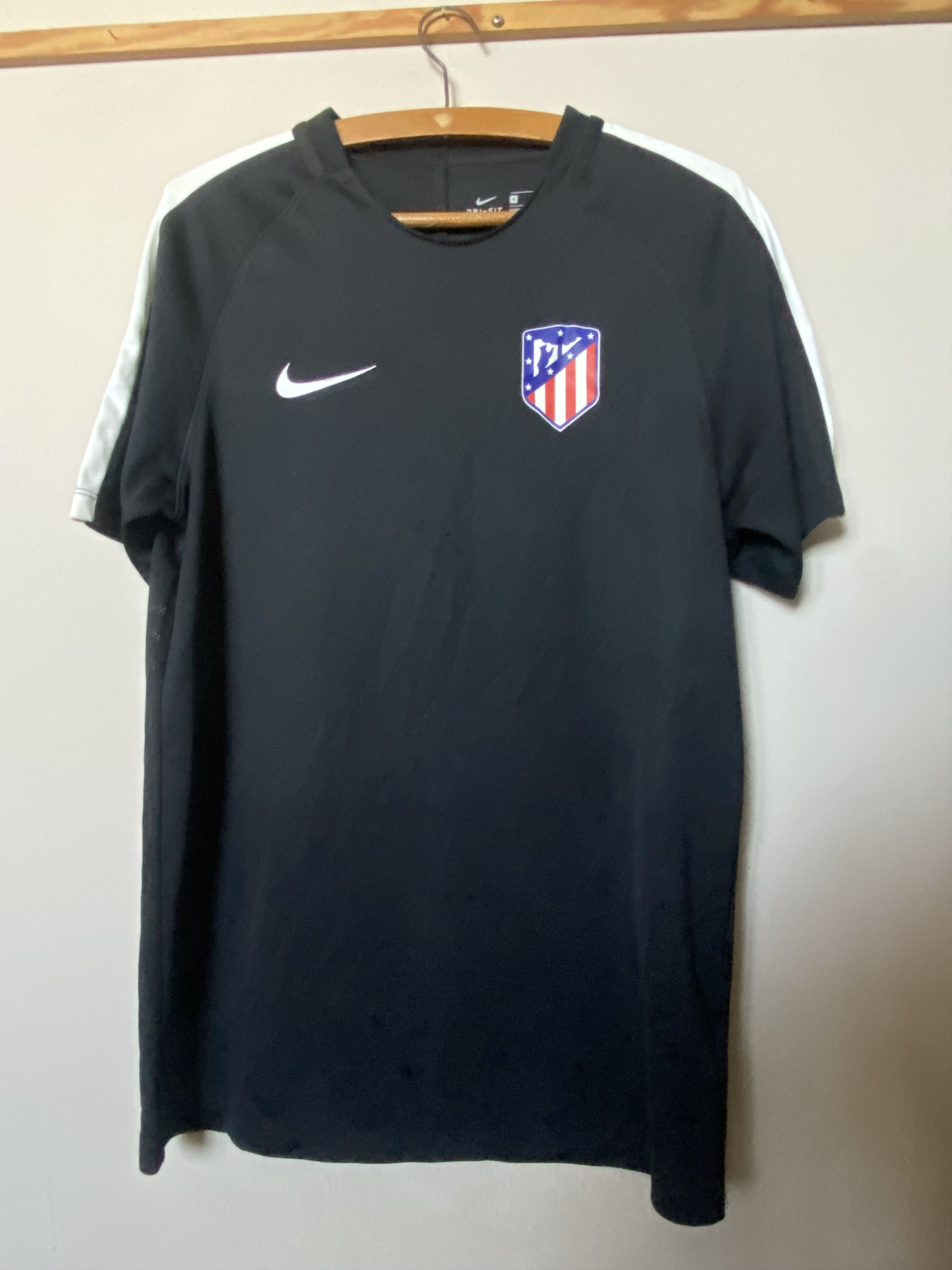 Nike Football shirt ATLETICO MADRID - training Nike - M - UNIQUE Size US M / EU 48-50 / 2 - 1 Thumbnail