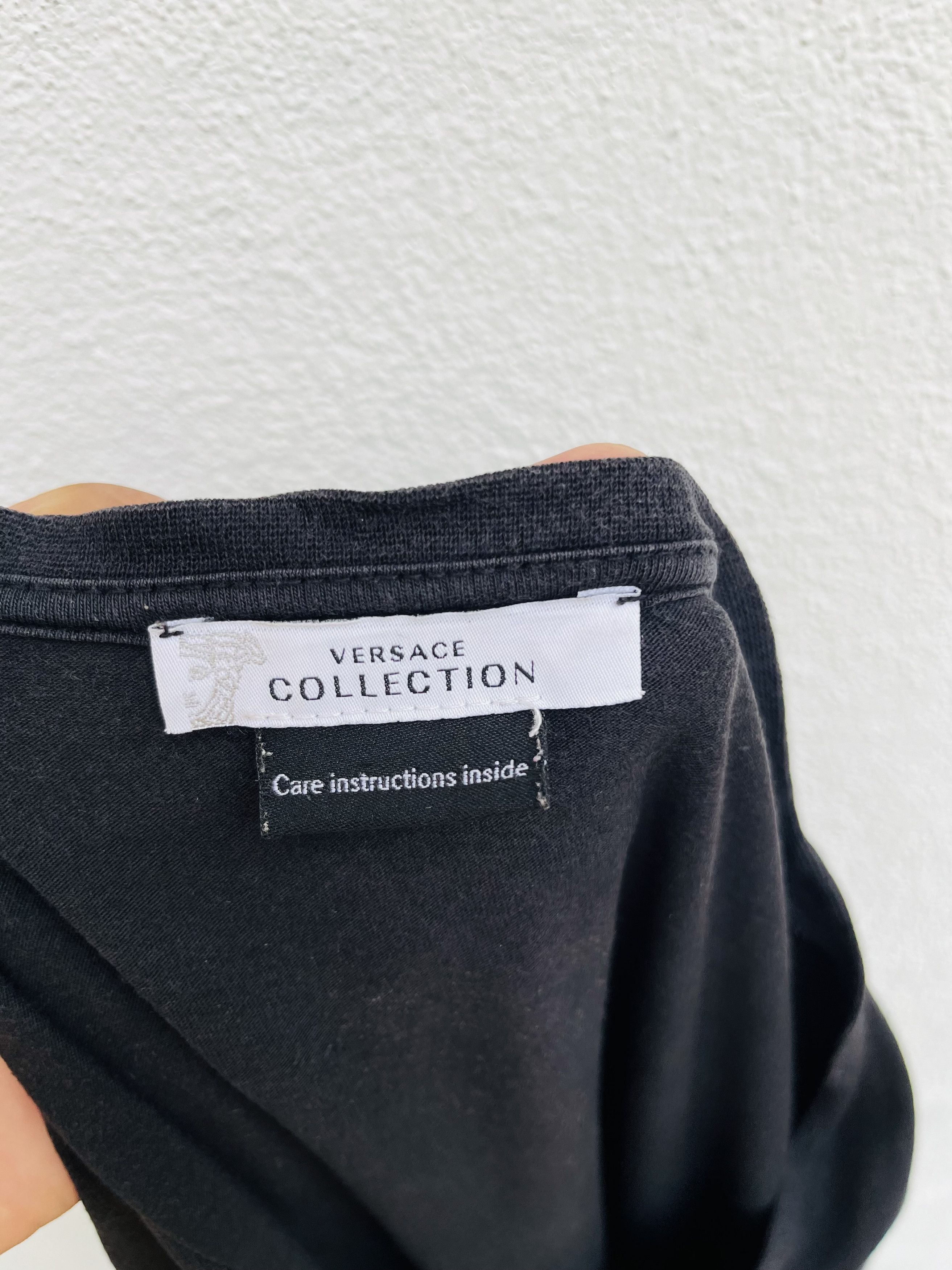Versace Versace Sleeve Big Logo Black Shirt Size US M / EU 48-50 / 2 - 9 Thumbnail