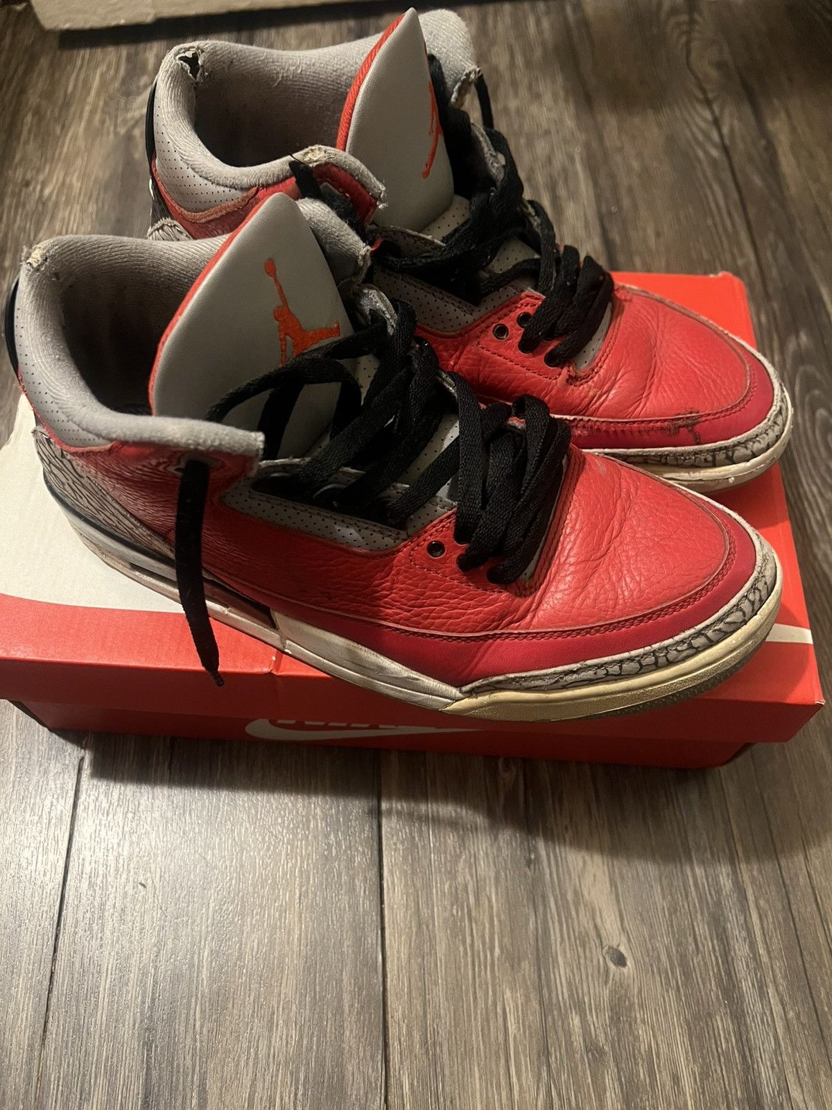 Jordan Brand Air Jordan 3 “Red Cement” – Size 10 – Used Condition Size US 10 / EU 43 - 3 Thumbnail