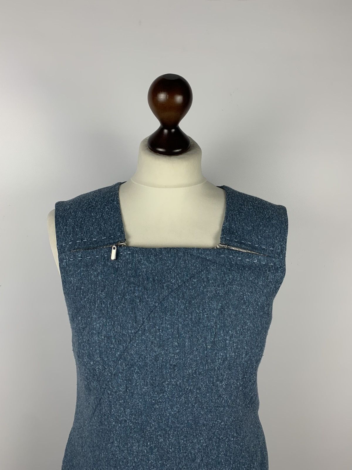 Escada Sport Escada Sport Midi Ladies Dress Top Zip Blue Size 36Silk Wool Size XS / US 0-2 / IT 36-38 - 2 Thumbnail