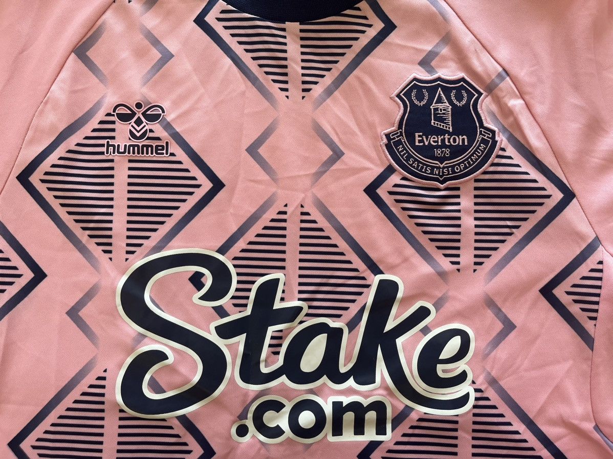 Hummel HUMMEL FC EVERTON 2022/2023 AWAY SOCCER JERSEY,FOOTBALL Size US S / EU 44-46 / 1 - 5 Thumbnail