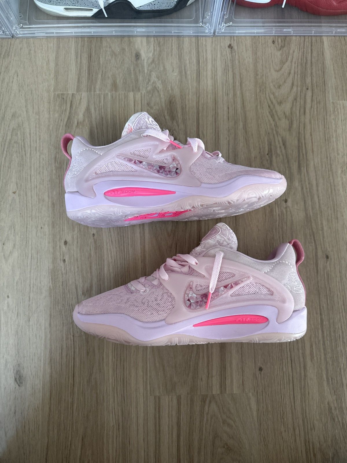 Nike Kevin Durant 15 Aunt Pearl Size US 11 / EU 44 - 1 Thumbnail