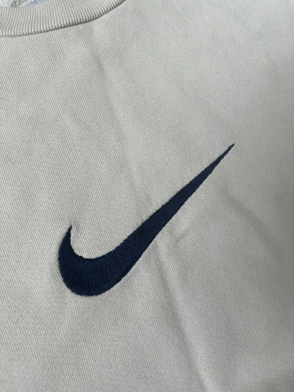 Nike Nike vintage 90s White Sweatshirt Big Blue Swoosh hype y2k Size US M / EU 48-50 / 2 - 6 Thumbnail