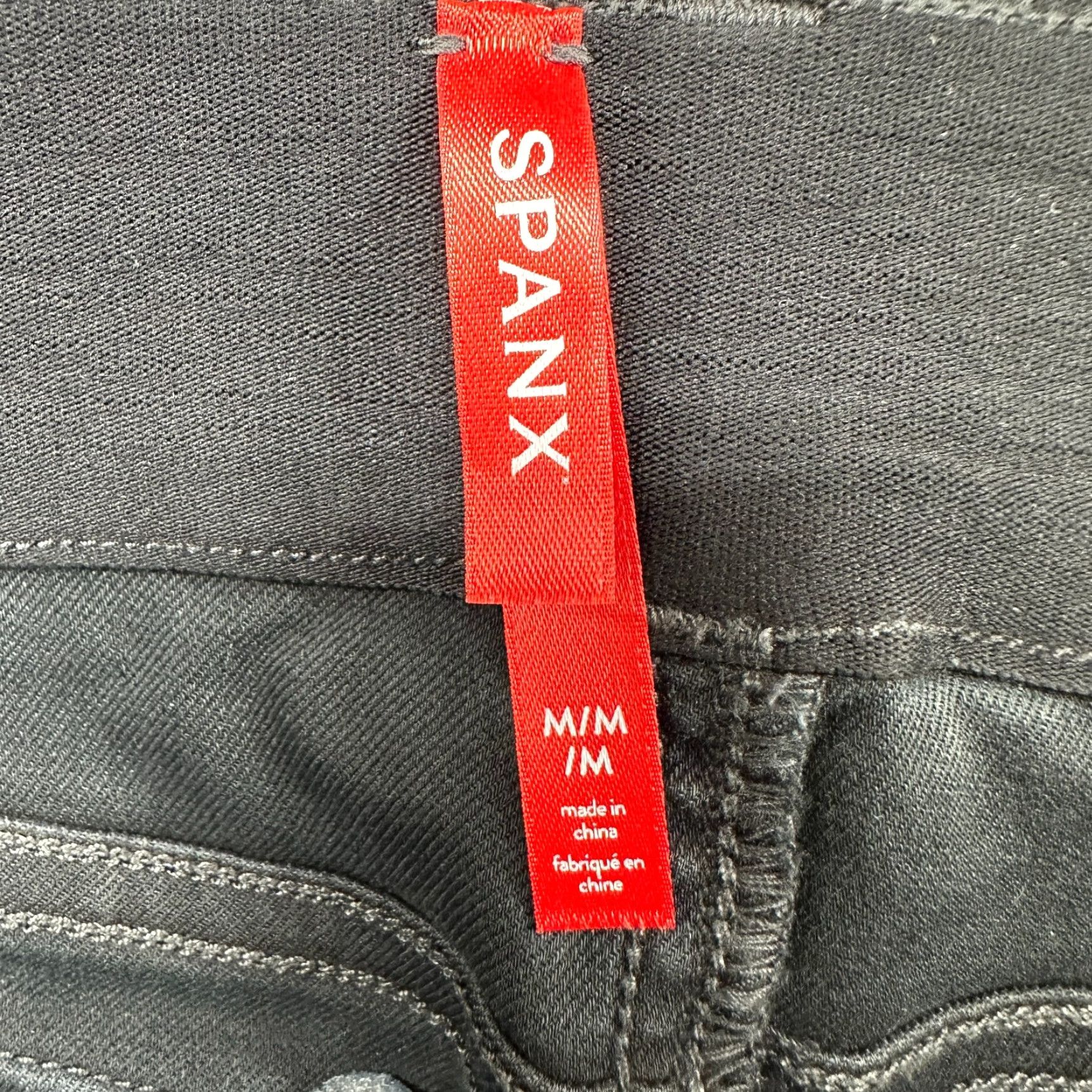 Spanx VINTAGE? (No) Spanx Jeans Womens M Black Cargo Pockets Stretch Flex Cotton Denim Skinny Size 32" / US 10 / IT 46 - 2 Thumbnail