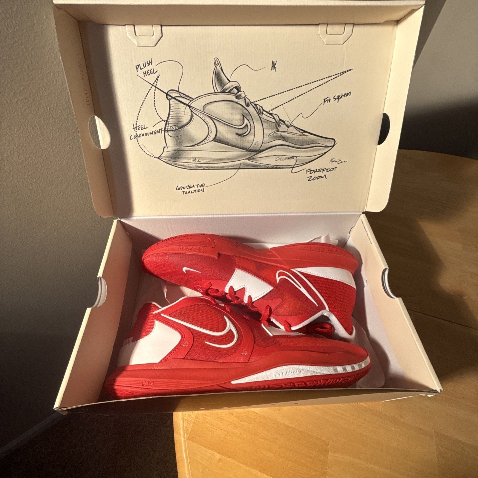 Nike Nike Kyrie 5 Low TB University Red Size 14 Men's Basketball Size US 14 / EU 47 - 9 Thumbnail
