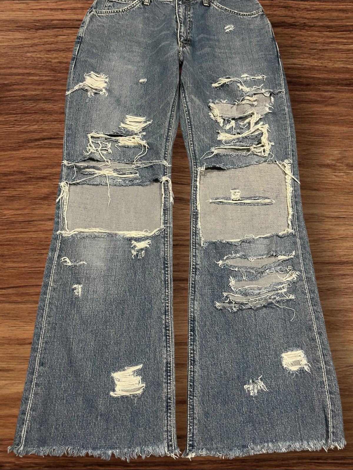 Lee × Vintage Vintage Miss Lee Trashed Punk Style Blue Washed Flare Jeans Size 31" - 9 Thumbnail