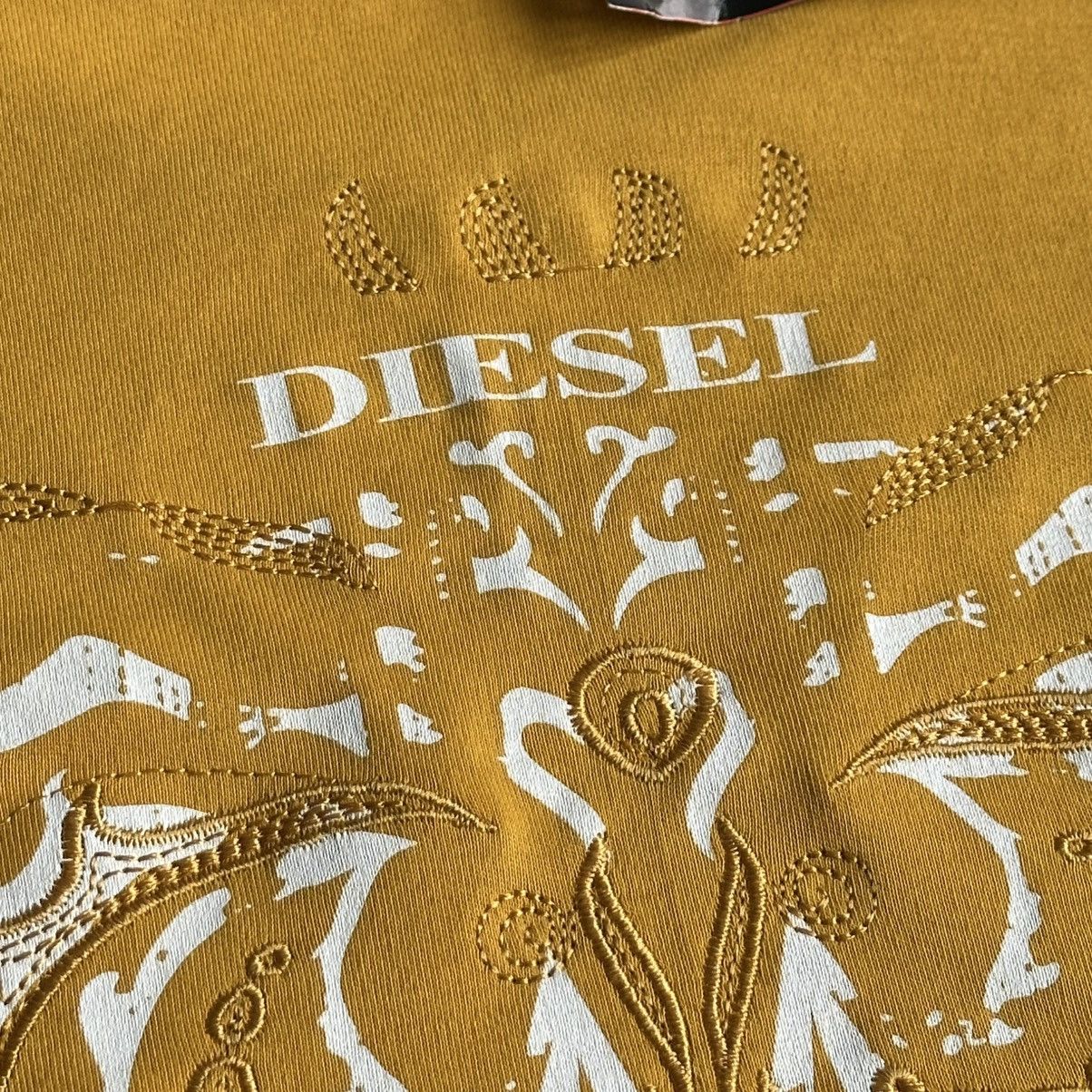 Diesel Vintage y2k Diesel Embroidered Logo Tee Size US L / EU 52-54 / 3 - 4 Thumbnail
