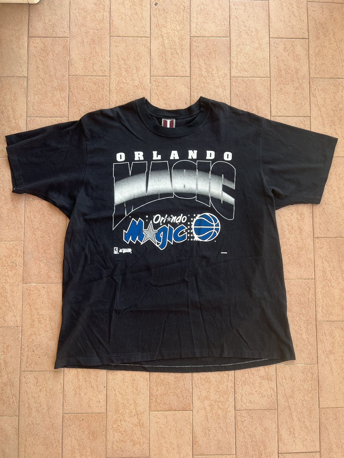 NBA × Vintage Vintage Orlando Magic Made In USA NBA Basketball T-Shirt Size US XXL / EU 58 / 5 - 1 Thumbnail