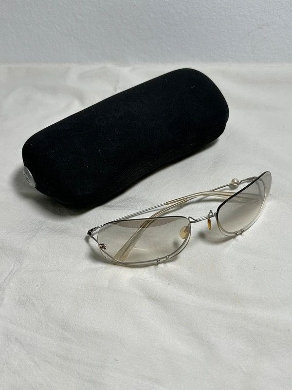 Vintage chanel pearl sunglasses sales