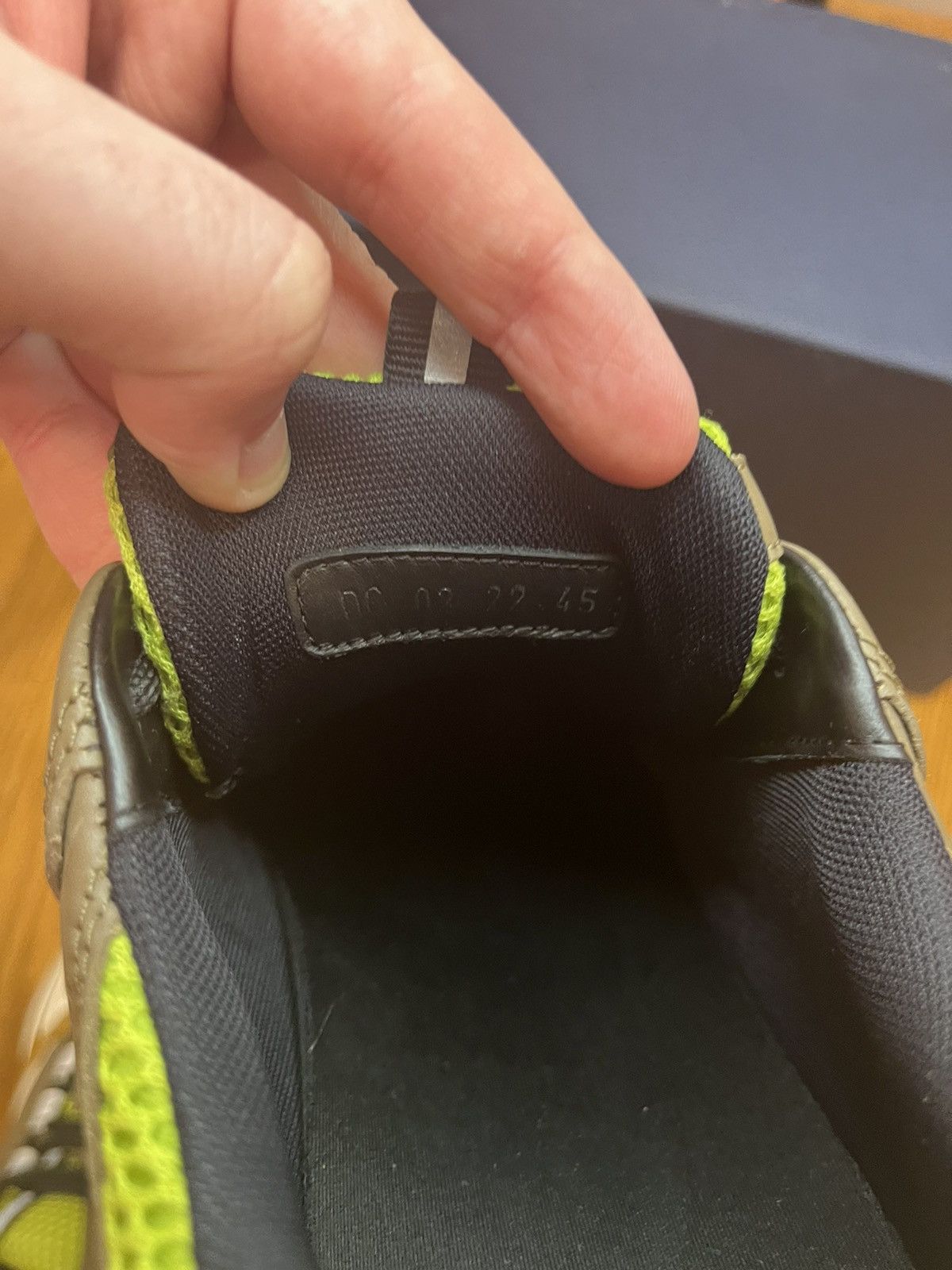 Dior Dior B22 Sneaker Brown/Green Size US 12 / EU 45 - 8 Thumbnail