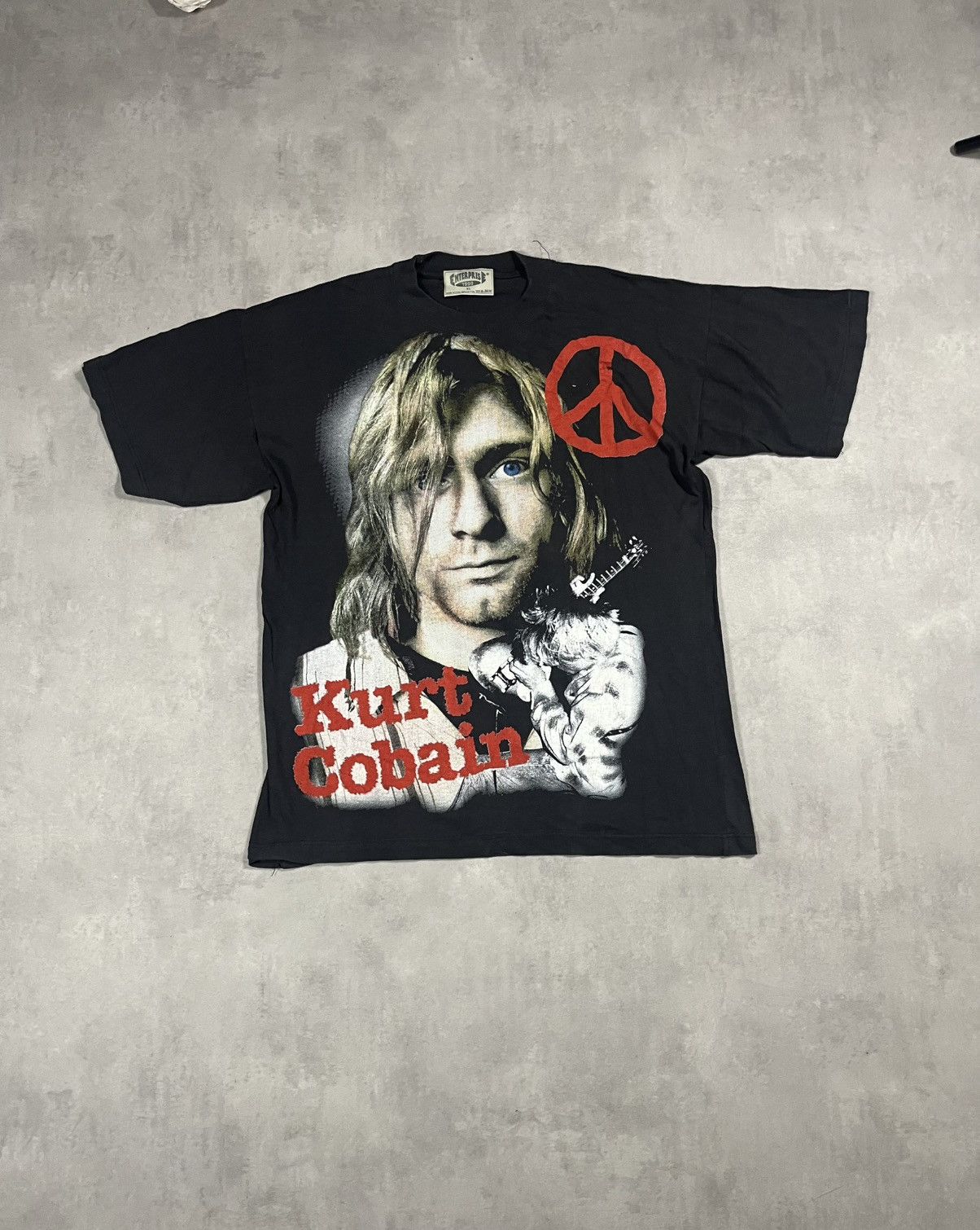 Band Tees 90’s vintage bootleg italy tshirt kurt cobain fade black Size US XL / EU 56 / 4 - 1 Thumbnail