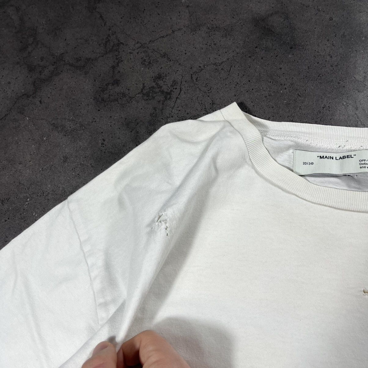 Off-White Virgil Abloh Era Off White Vintage Acrylic Arrows Tee Tshirt Size US XL / EU 56 / 4 - 17 Thumbnail