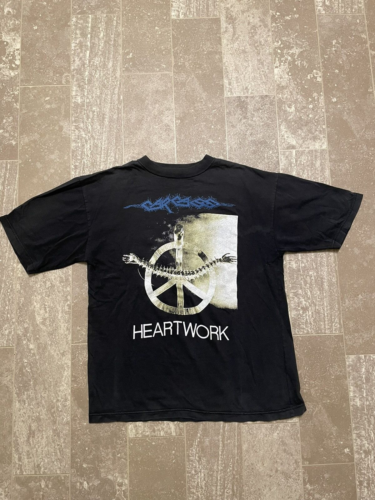 Band Tees × Vintage Carcass Heartwork Album Vintage Euro Tshirt Size US L / EU 52-54 / 3 - 1 Thumbnail