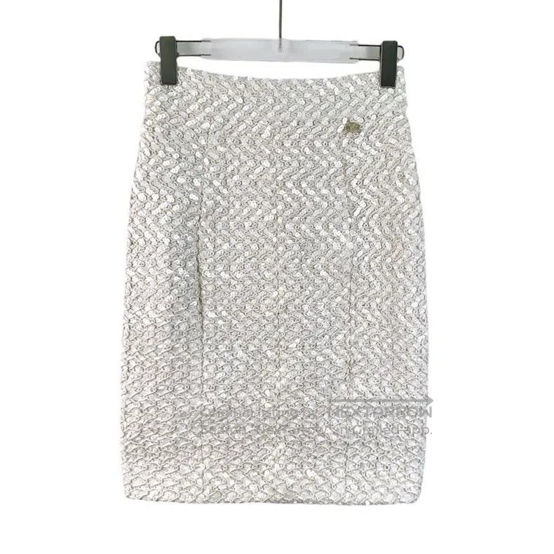 Chanel Chanel White sequin embroidered cotton casual skirt Size 24" / US 00 / IT 34 - 1 Thumbnail