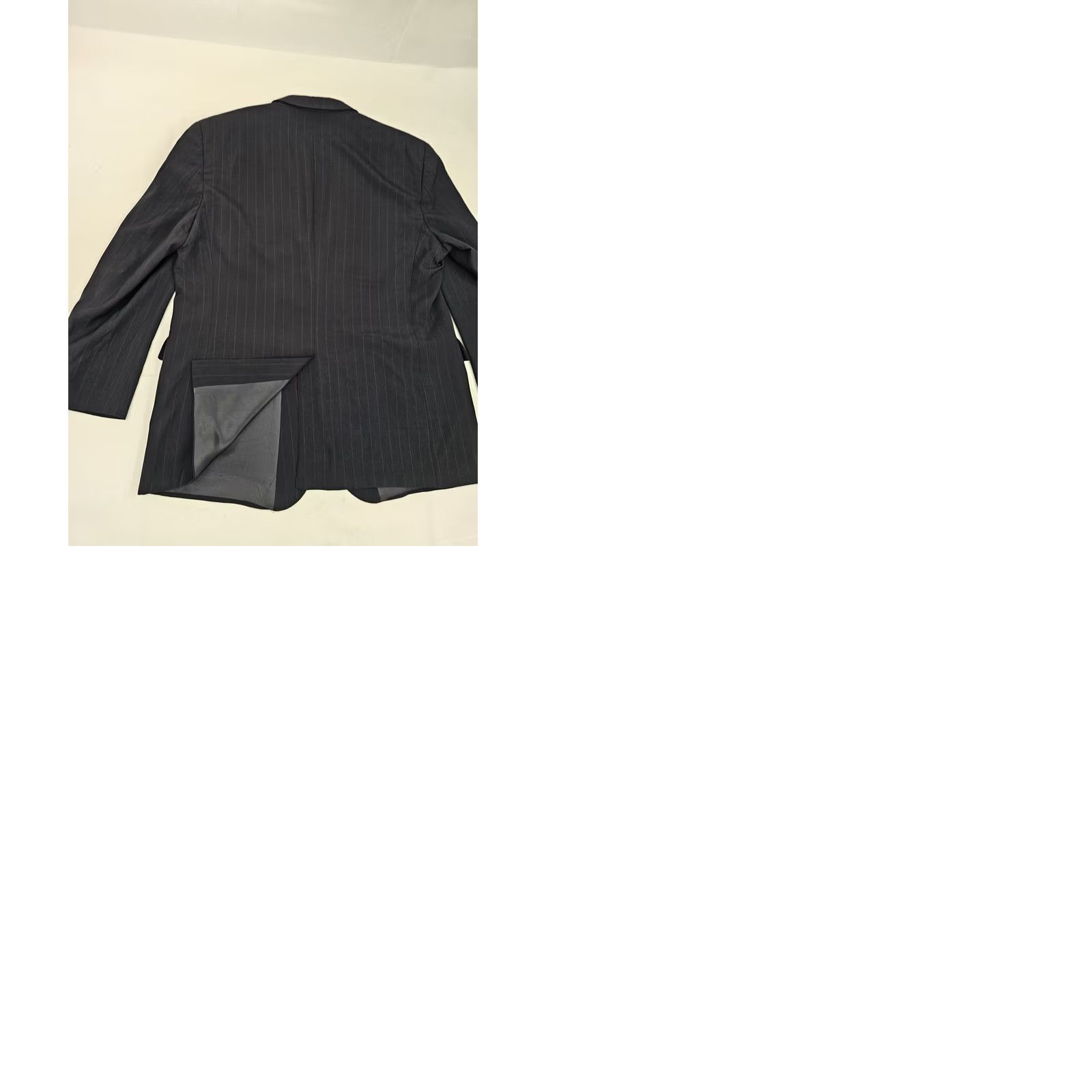 Jos. A. Bank Jos. A. Bank 100% Wool Black Pinstripe Suit 2-Button Coat Men 46R Lined Jacket Jacket Single-Breasted Notch 46R Black Mens Size 46R - 10 Thumbnail