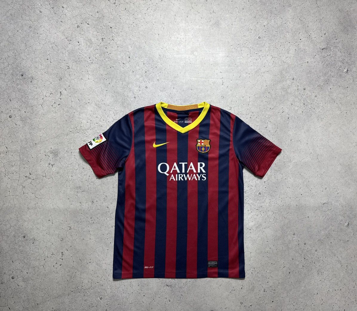 Nike Nike FC Barcelona 2013/2014 Vintage Soccer Jersey Drill Size US S / EU 44-46 / 1 - 1 Thumbnail