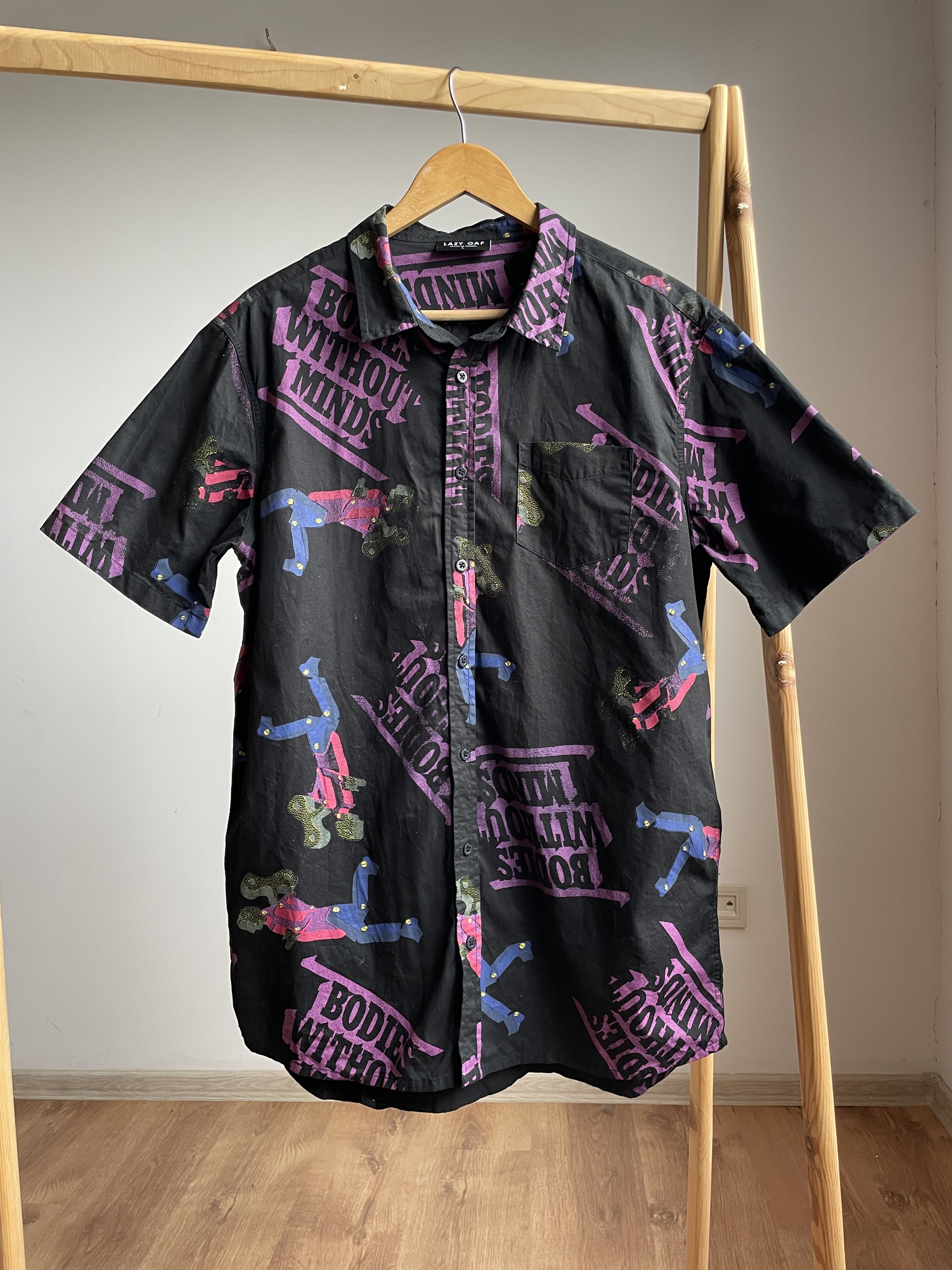 Lazy Oaf Lazy Oaf Bodies Without Minds Short Sleeve Shirt Size L Size US L / EU 52-54 / 3 - 1 Thumbnail
