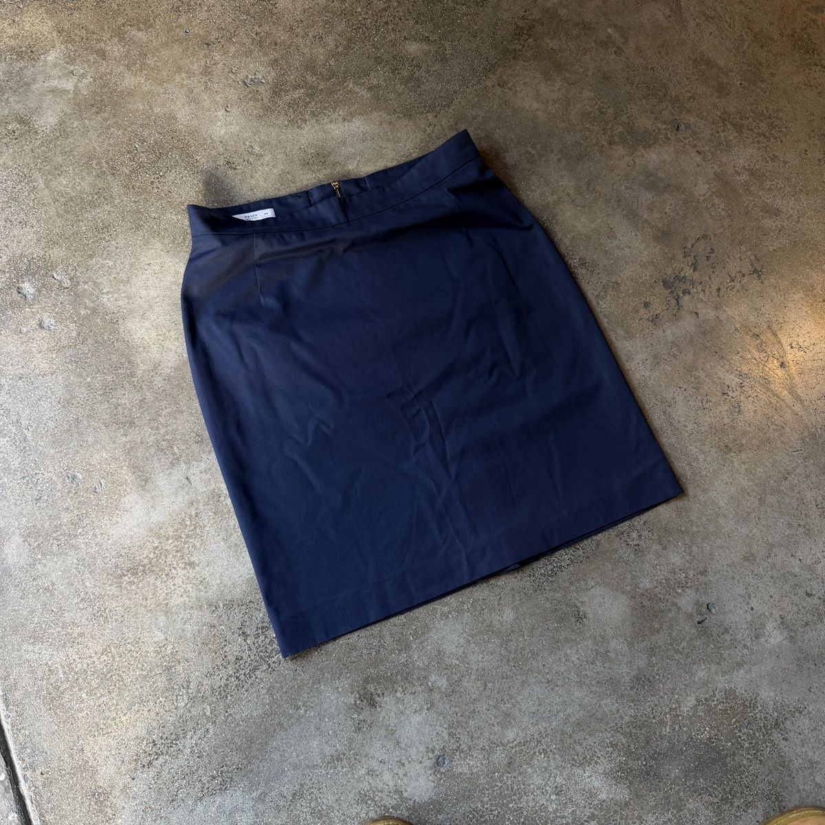 Prada Prada Pencil Skirt Grommets FW08 Ready to Wear Size 30" / US 8 / IT 44 - 9 Thumbnail