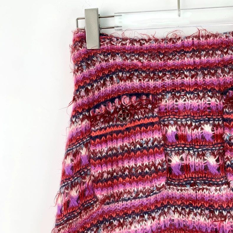 Chanel Chanel Pink alpaca knitted striped skirt 2505-Nextarrow Size 42" / US 20 - 3 Thumbnail