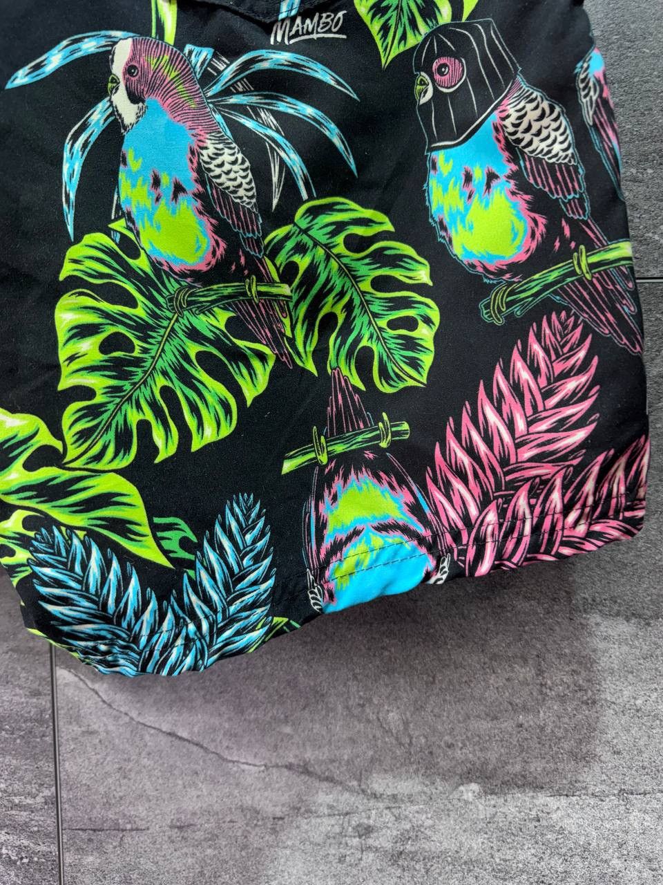 Mambo Mambo Men's Tropical Parrot Board Shorts Swim Trunks Size US 34 / EU 50 - 9 Thumbnail