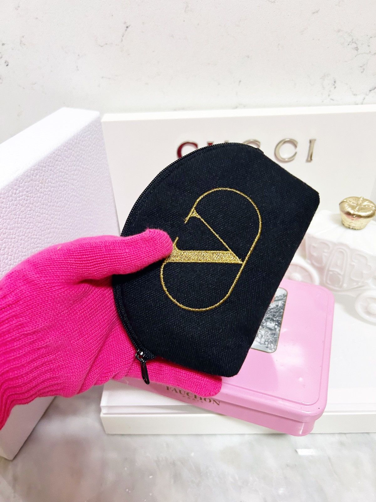 Valentino Authentic Valentino Garavani Mini V Logo Cosmetic Bag Size ONE SIZE - 11 Thumbnail