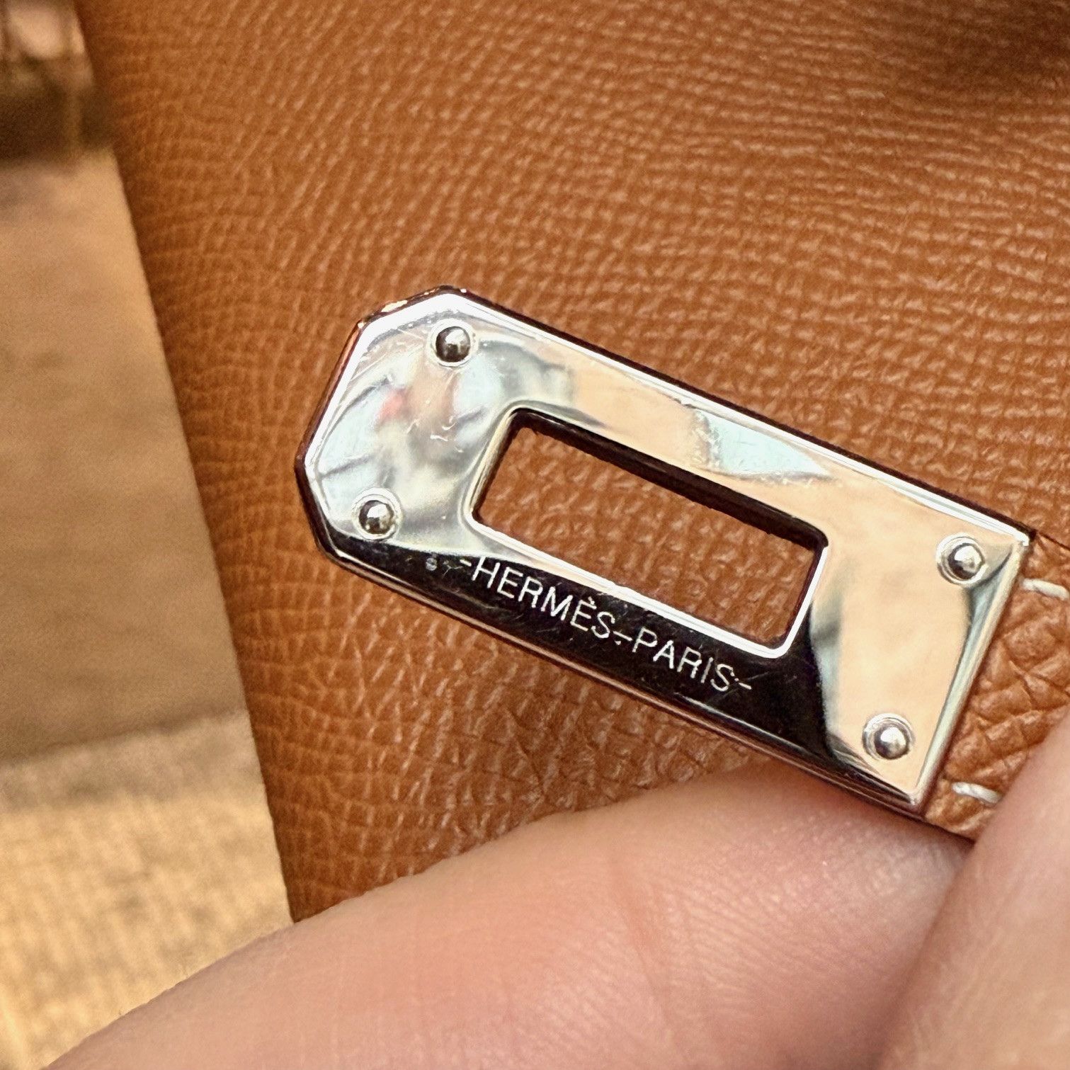 Hermes Hermès 2020 Gold Epsom Kelly Classique To Go Wallet on Strap Size ONE SIZE - 16 Thumbnail
