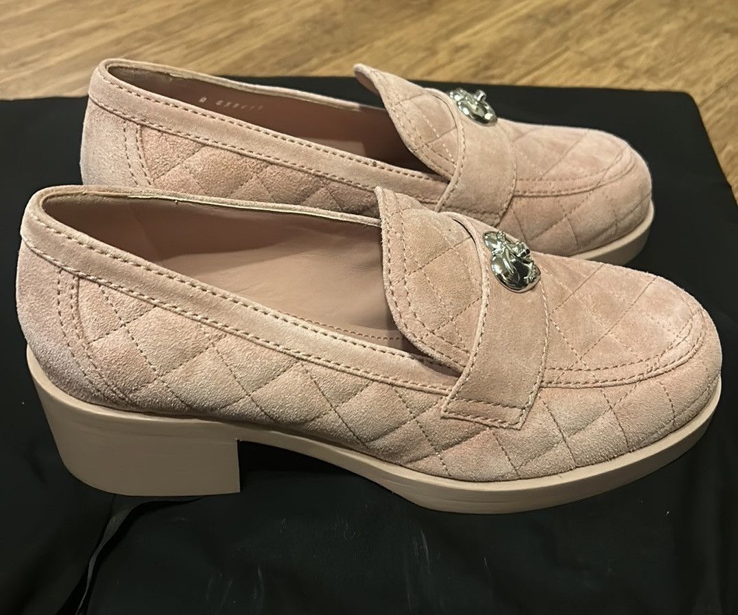 Chanel Chanel Quilted Suede CC Heart Loafers Pink size 38.5 Size US 8.5 / IT 38.5 - 2 Thumbnail