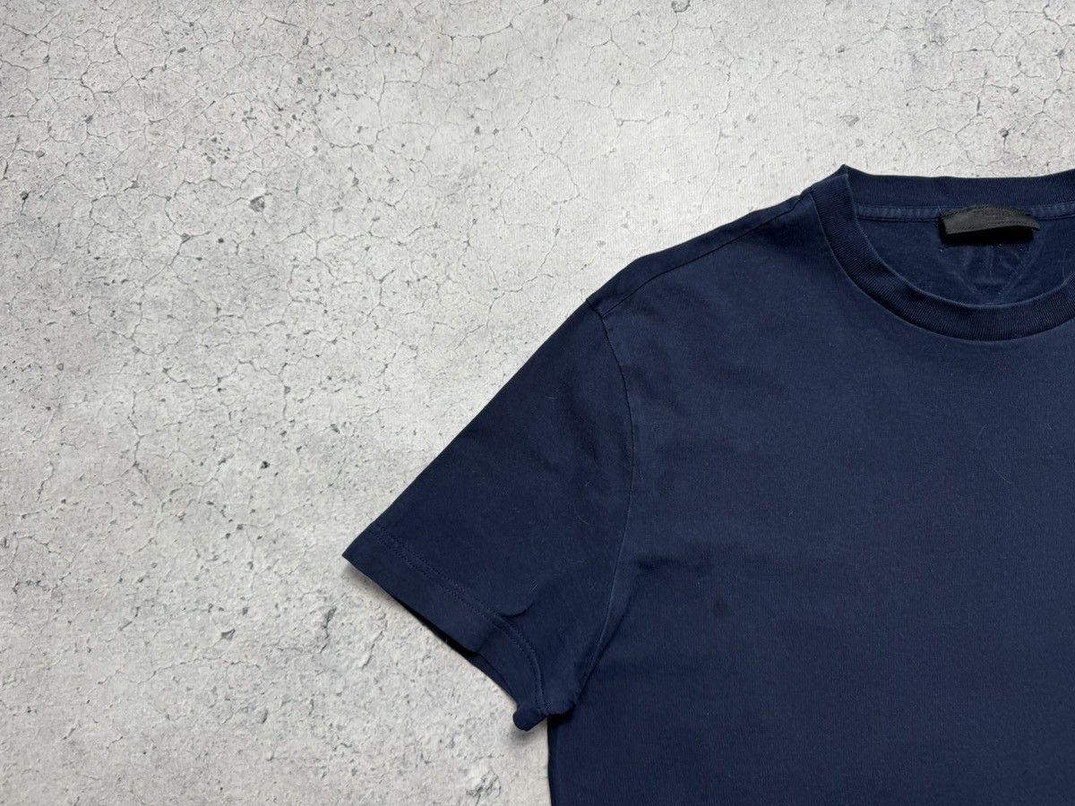 Prada Prada Luxury T-Shirt Navy Size US L / EU 52-54 / 3 - 4 Thumbnail