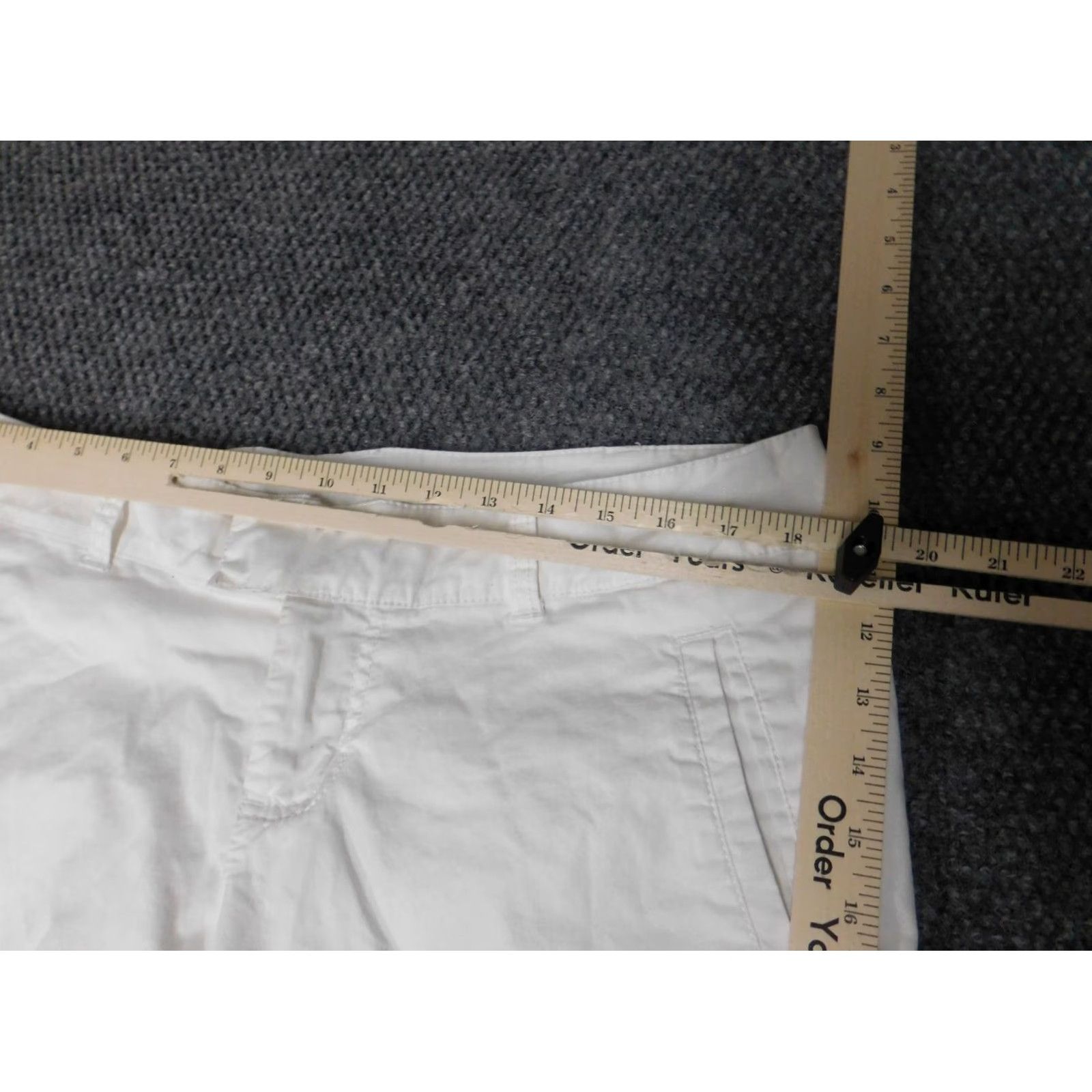 Vintage Venezia Womens Shorts 16 white chino straight Casual Summer Classic Stretch Zipper Cotton Blend Denim Flat Front Mid Rise Regular Women Size 26" / US 2 / IT 38 - 4 Thumbnail