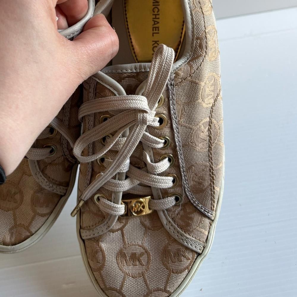 Michael Kors Michael Kors Canvas Sneakers with Gold Logo Size US 8 / IT 38 - 2 Thumbnail
