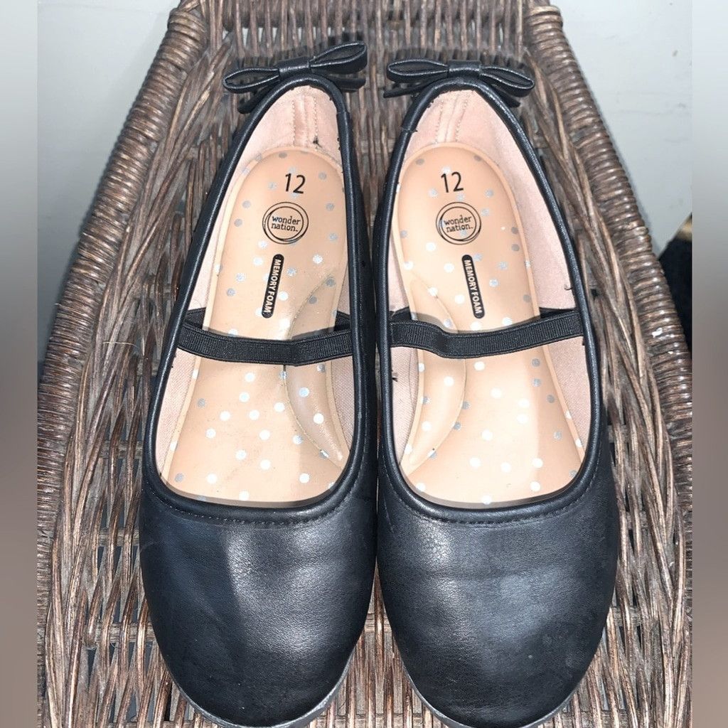 Other Wonder Nation Girls Size 12 Dress Shoes W/Bow Detailing Size US 12 / IT 42 - 1 Thumbnail
