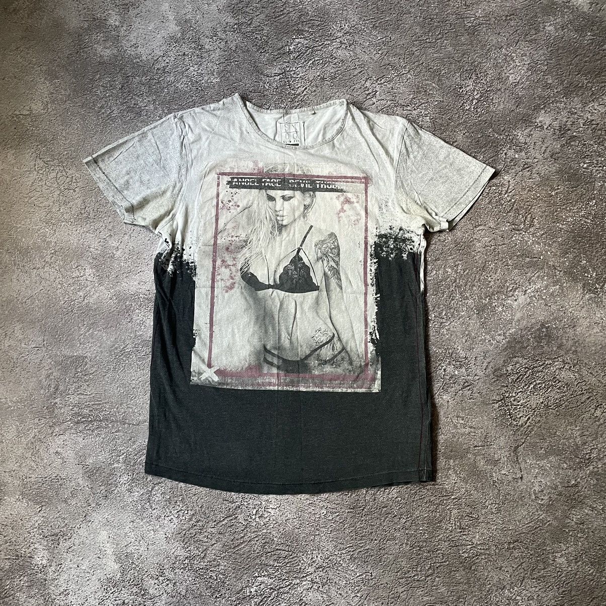 Vintage Vintage Y2K Sun Faded Graphic Tee Grunge Portrait Print S Size US S / EU 44-46 / 1 - 3 Thumbnail