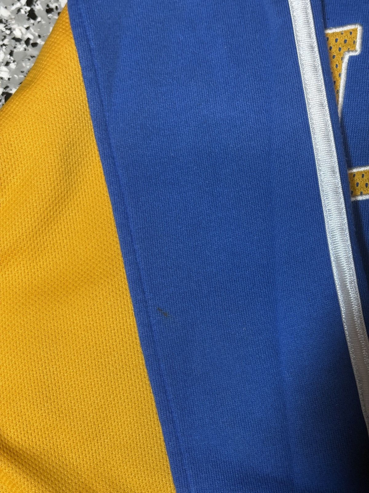 NCAA Vintage 2000s Adidas UCLA College Zip Up Hoodie Size XL 0562 Size US XL / EU 56 / 4 - 8 Thumbnail