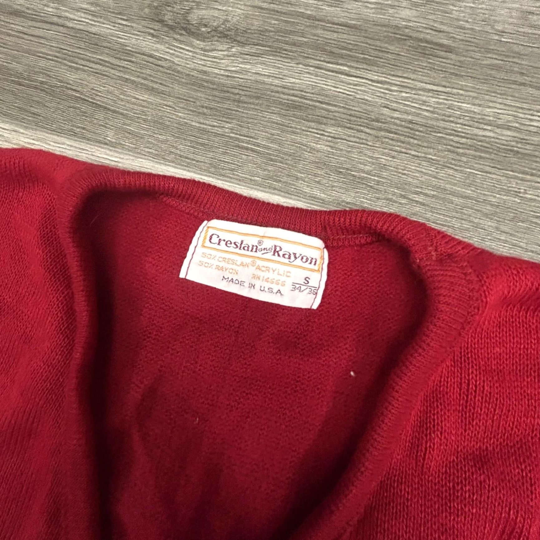 Vintage VINTAGE Central High School Pirates Sweater Mens Small Red V-Neck Creslan/Rayon Knit Pullover Size US S / EU 44-46 / 1 - 4 Thumbnail