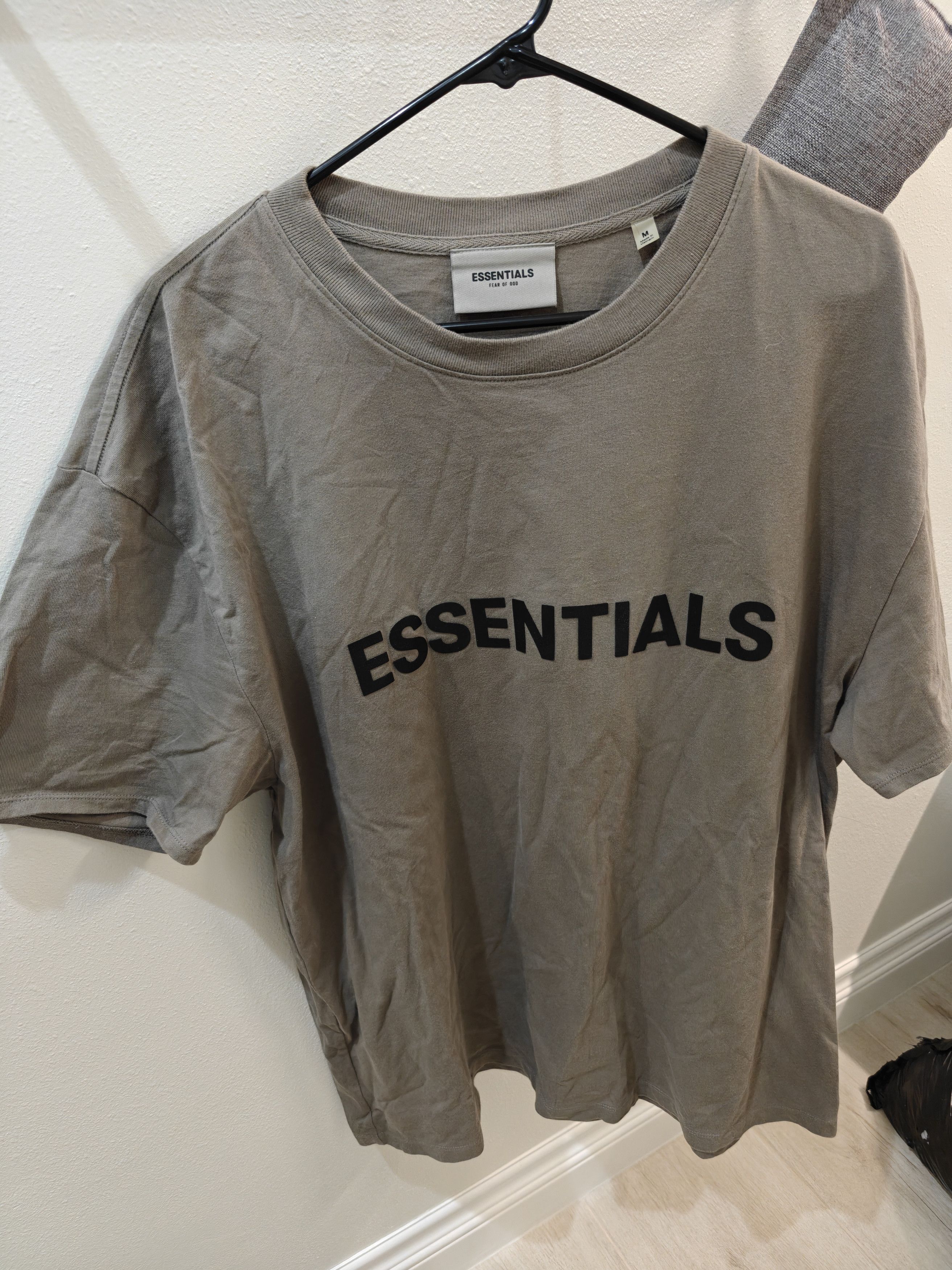 Fear of God Essentials t shirt Size US M / EU 48-50 / 2 - 1 Thumbnail