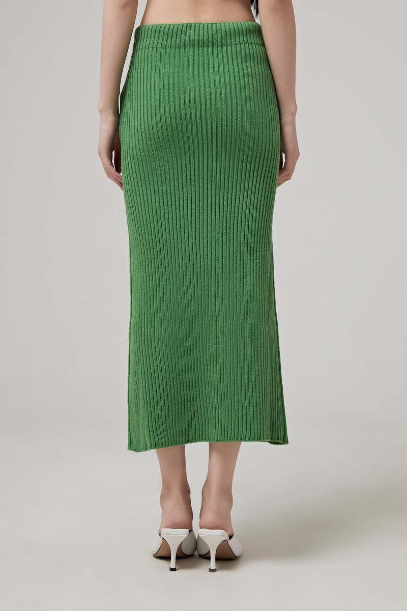 Jil Sander o1y1025 Maxi Skirt in Green Size 26" / US 2 / IT 38 - 2 Thumbnail