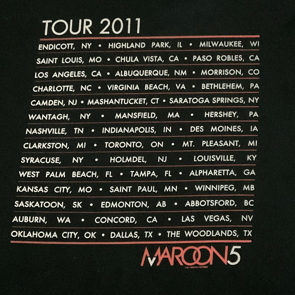 Band Tees Maroon 5 Tour 2011 Size US XL / EU 56 / 4 - 6 Thumbnail