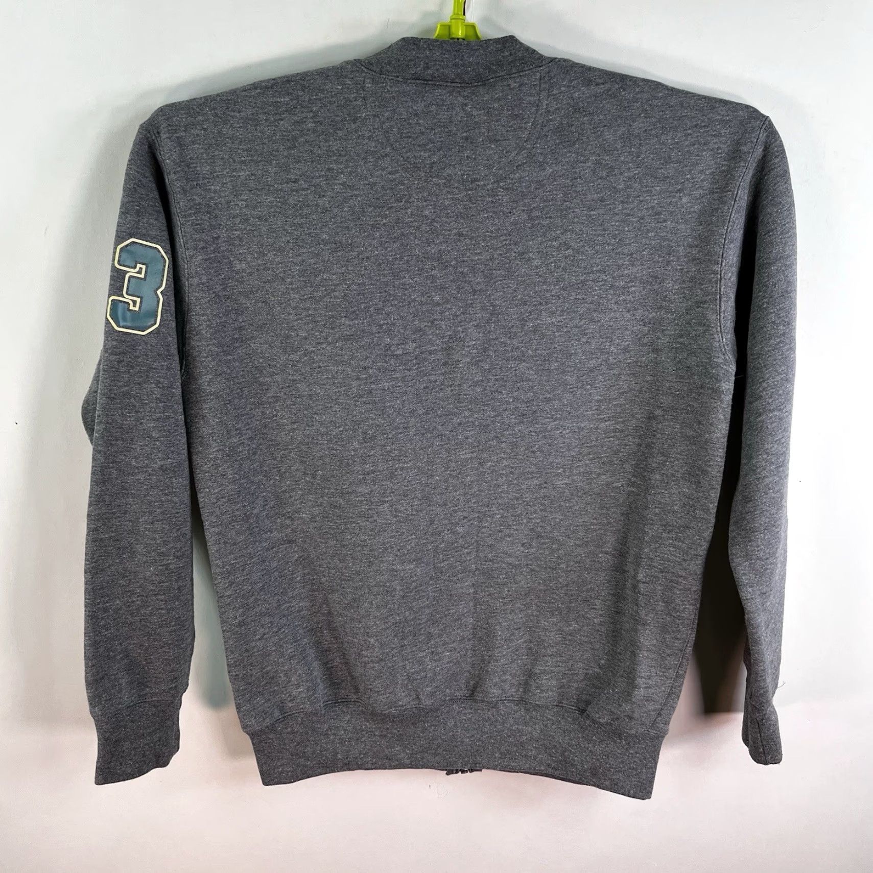 Gildan Budapest #73 Hoodie Mens M Gray Gildan Heavy Blend Graphic Print University Size US M / EU 48-50 / 2 - 7 Thumbnail