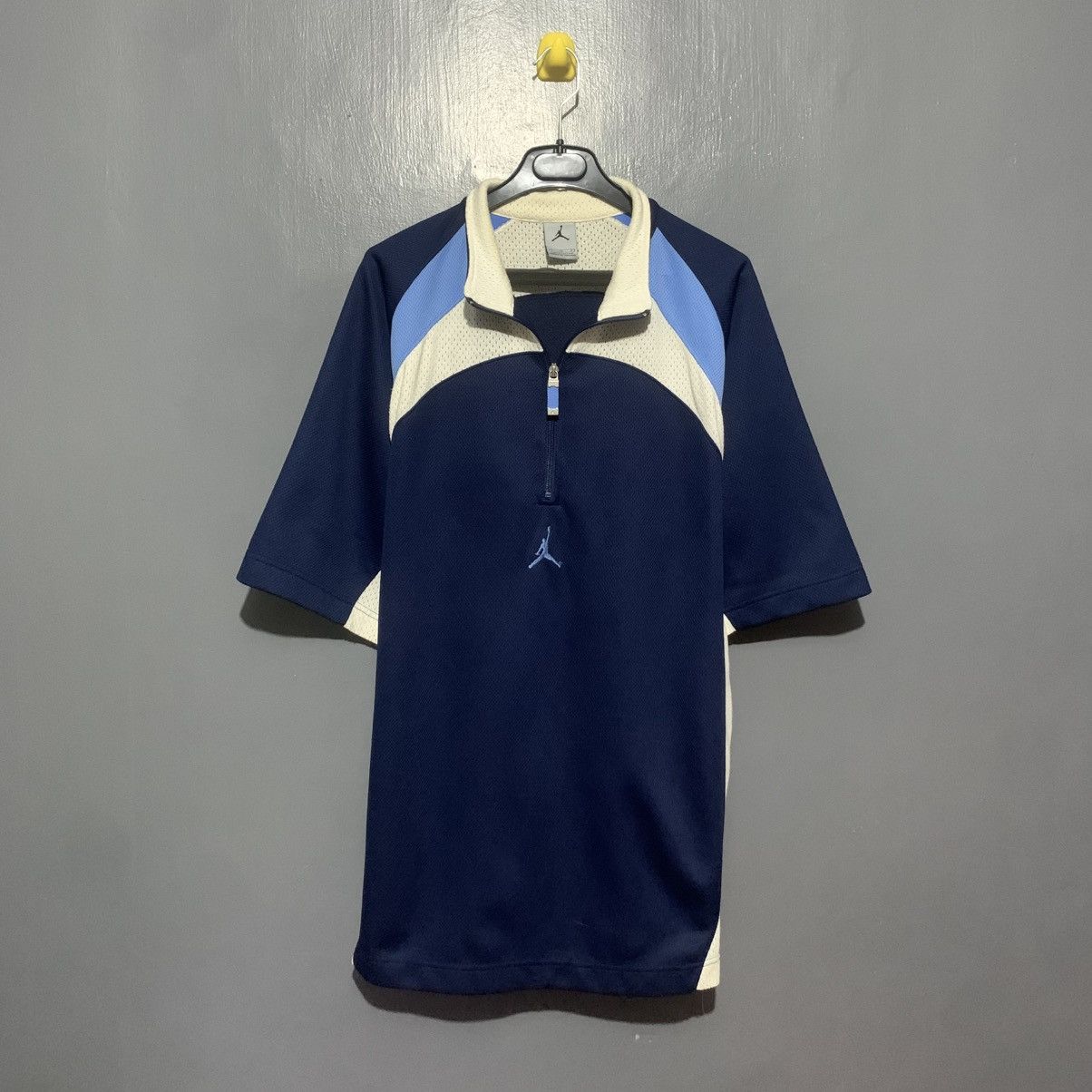 Jordan Brand × Vintage Y2K JORDAN WARMUP JERSEY Size US L / EU 52-54 / 3 - 1 Thumbnail