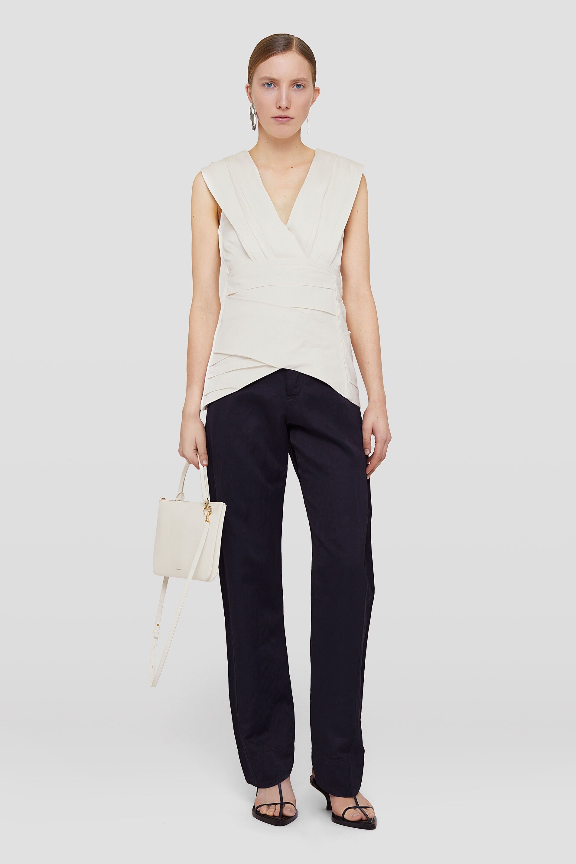 Jil Sander o1y1025 Silk Tank Top in Ivory Size S / US 4 / IT 40 - 2 Thumbnail