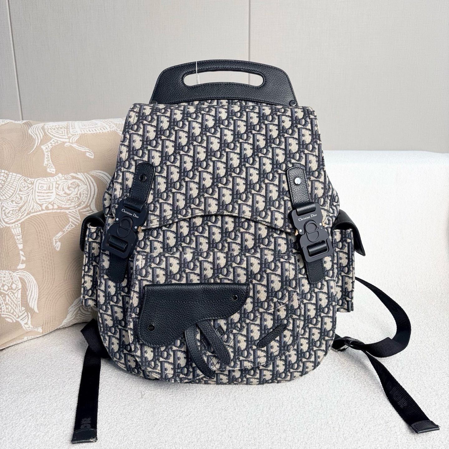 Dior Pre-loved Bag Very good condition Size ONE SIZE - 1 Thumbnail