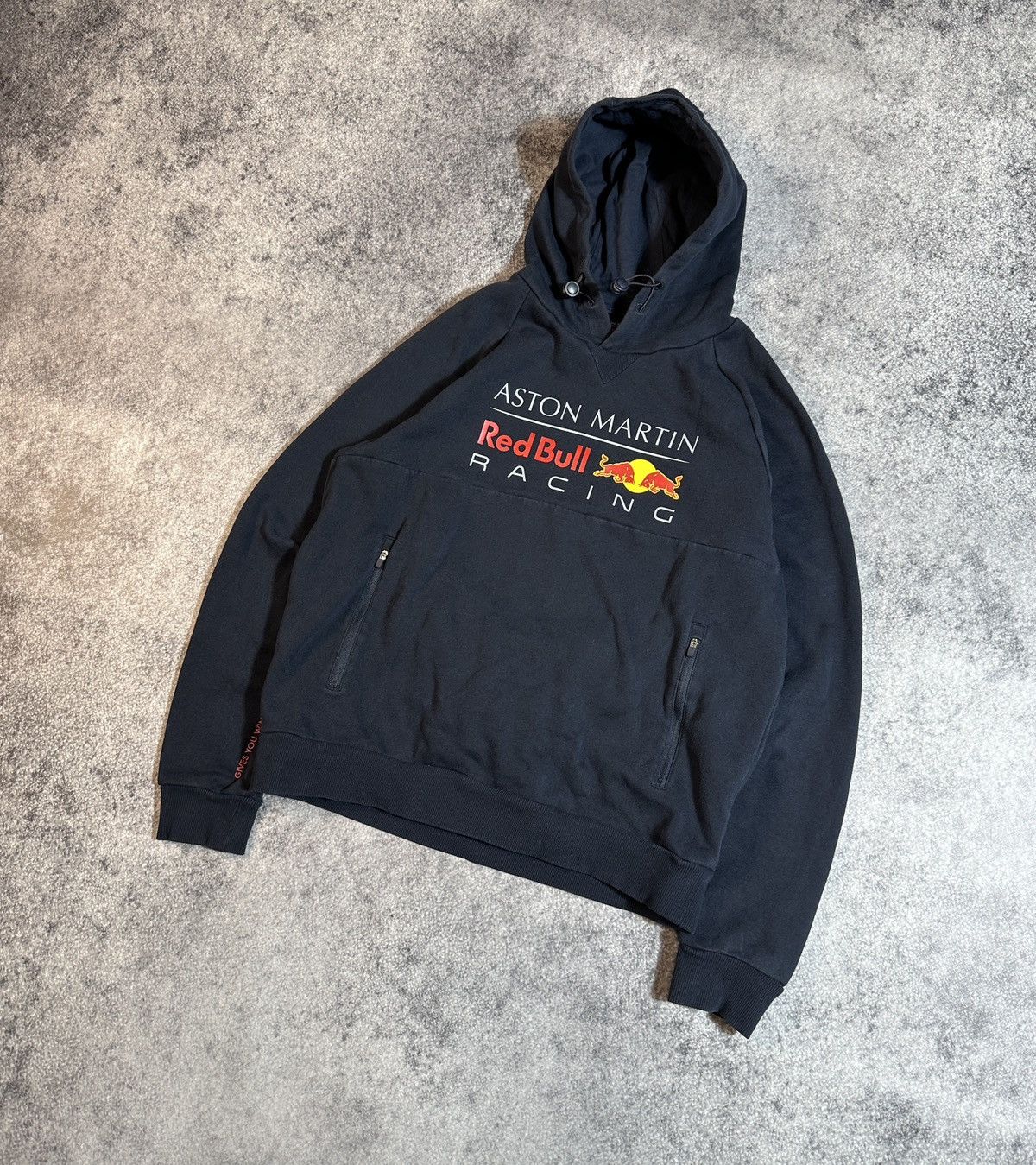 Red Bull Aston Martin Red Bull Logo Rare Hoodie Streetwear Racing S Size US S / EU 44-46 / 1 - 1 Thumbnail