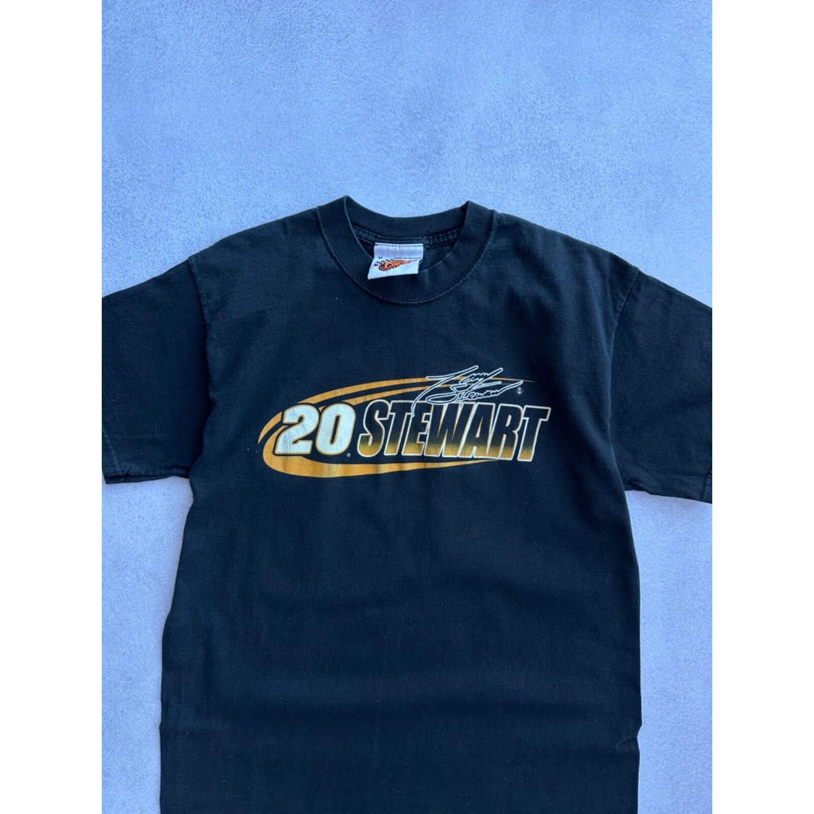 NASCAR VTG NASCAR Tony Stewart Home Depot Racing T-shirt Size US M / EU 48-50 / 2 - 9 Thumbnail
