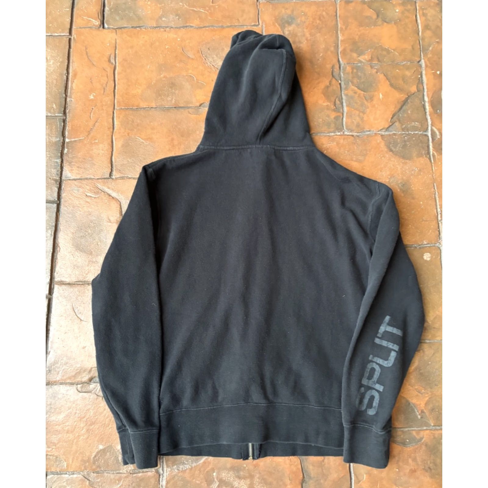 Vintage VINTAGE Split Skateboards Full Zip Hoodie Medium Black Mens Grunge 90s Skater Hooded Pockets) Size US L / EU 52-54 / 3 - 3 Thumbnail