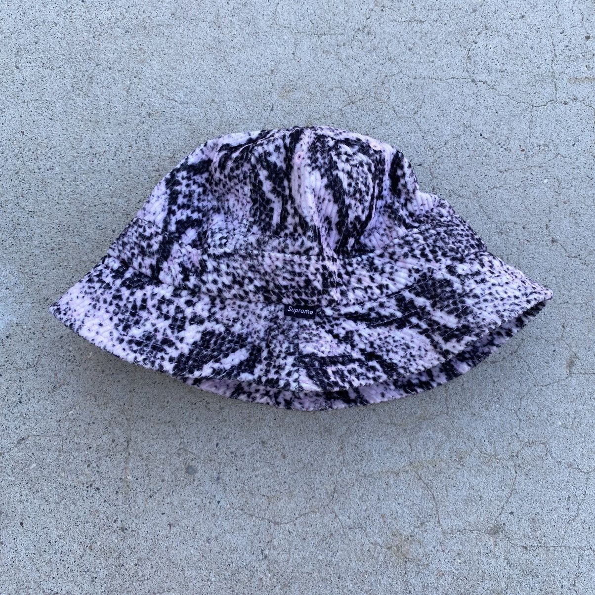 Supreme Supreme Snakeskin Corduroy Bell Bucket Hat Pink 2020 Size ONE SIZE - 2 Thumbnail