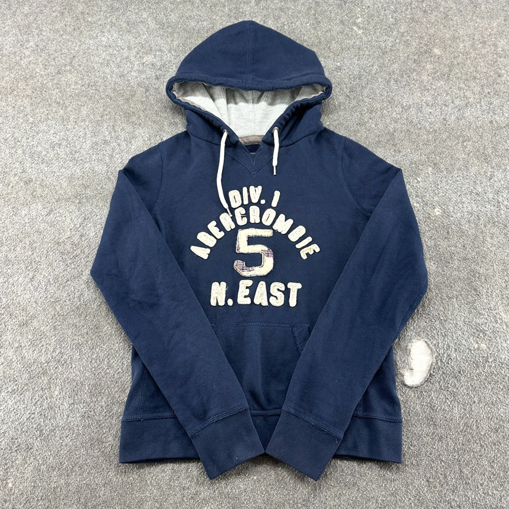 Abercrombie & Fitch VINTAGE Abercrombie Hoodie Womens M Blue Navy Pullover Spellout Div 1 N East Y2K Size M / US 6-8 / IT 42-44 - 2 Thumbnail