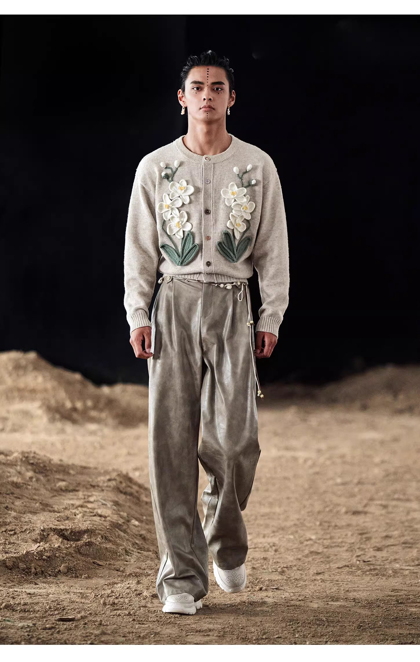 Other Valley youth Knit Sweater style similar to Loewe Gucci Size US L / EU 52-54 / 3 - 4 Thumbnail