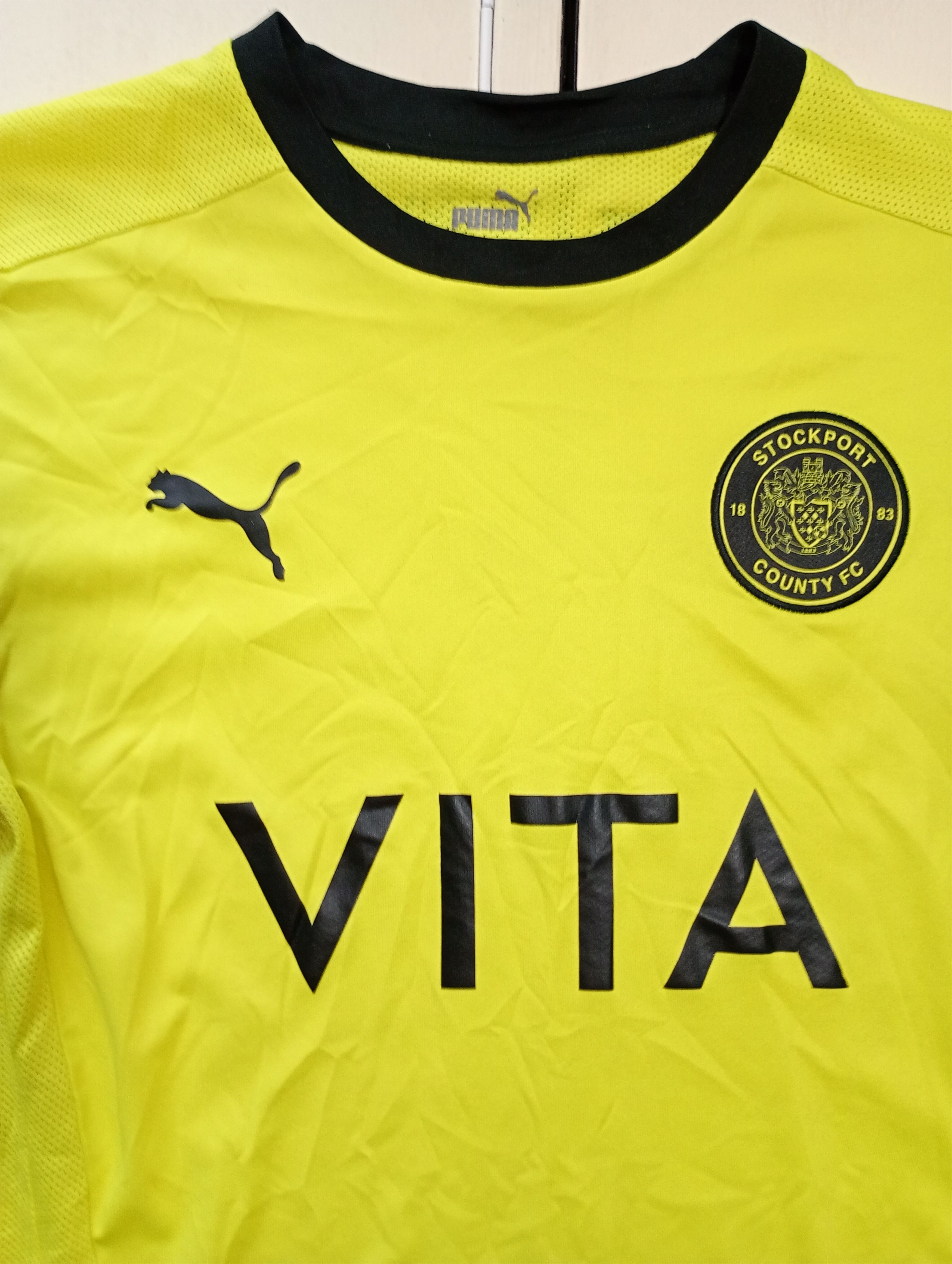 Puma Puma Stockport County FC Jersey 2020-2021 Size US M / EU 48-50 / 2 - 7 Thumbnail
